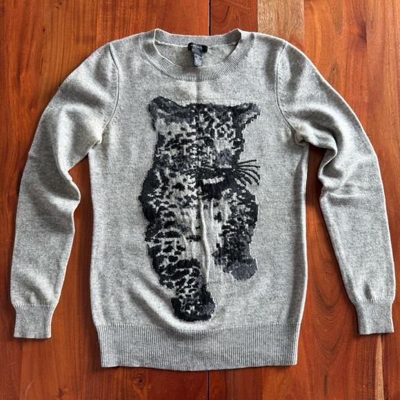 Only Mine Sweaters - Only Mine Cashmere Blend Gray Animal Print Crewneck Sweater
